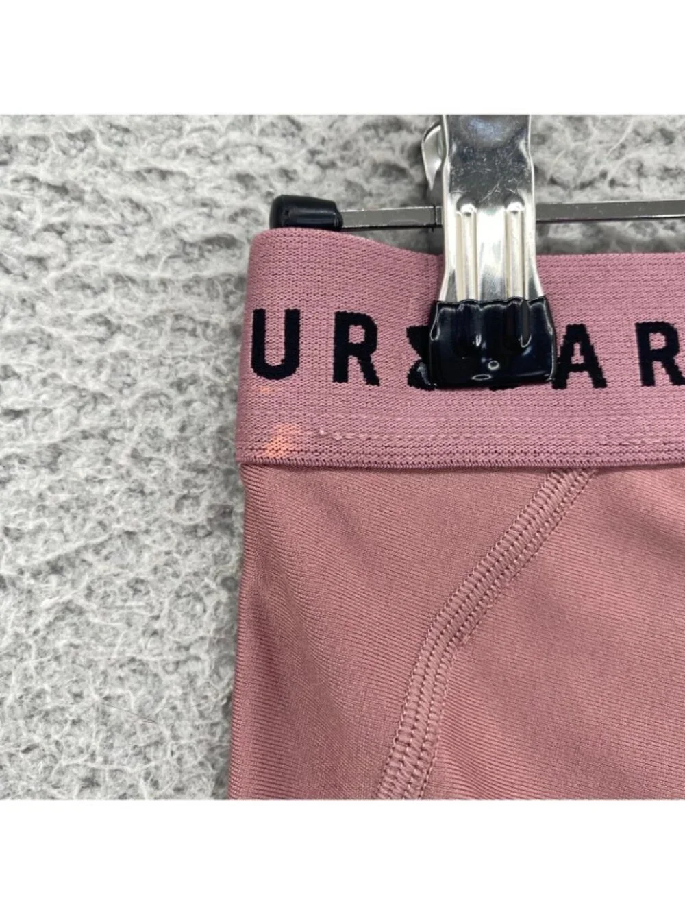 Under Armour Shorts Womens Medium Mauve Heatgear Slim Compression Knit Stretch